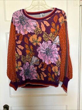 Bl^nk London Floral Crewneck Knit Top with Eyelet Sleeves Size PL